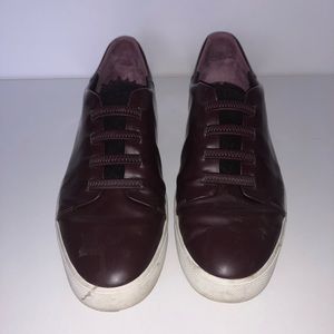 Vince. Plum Leather W/ Shearling and Skate Sole